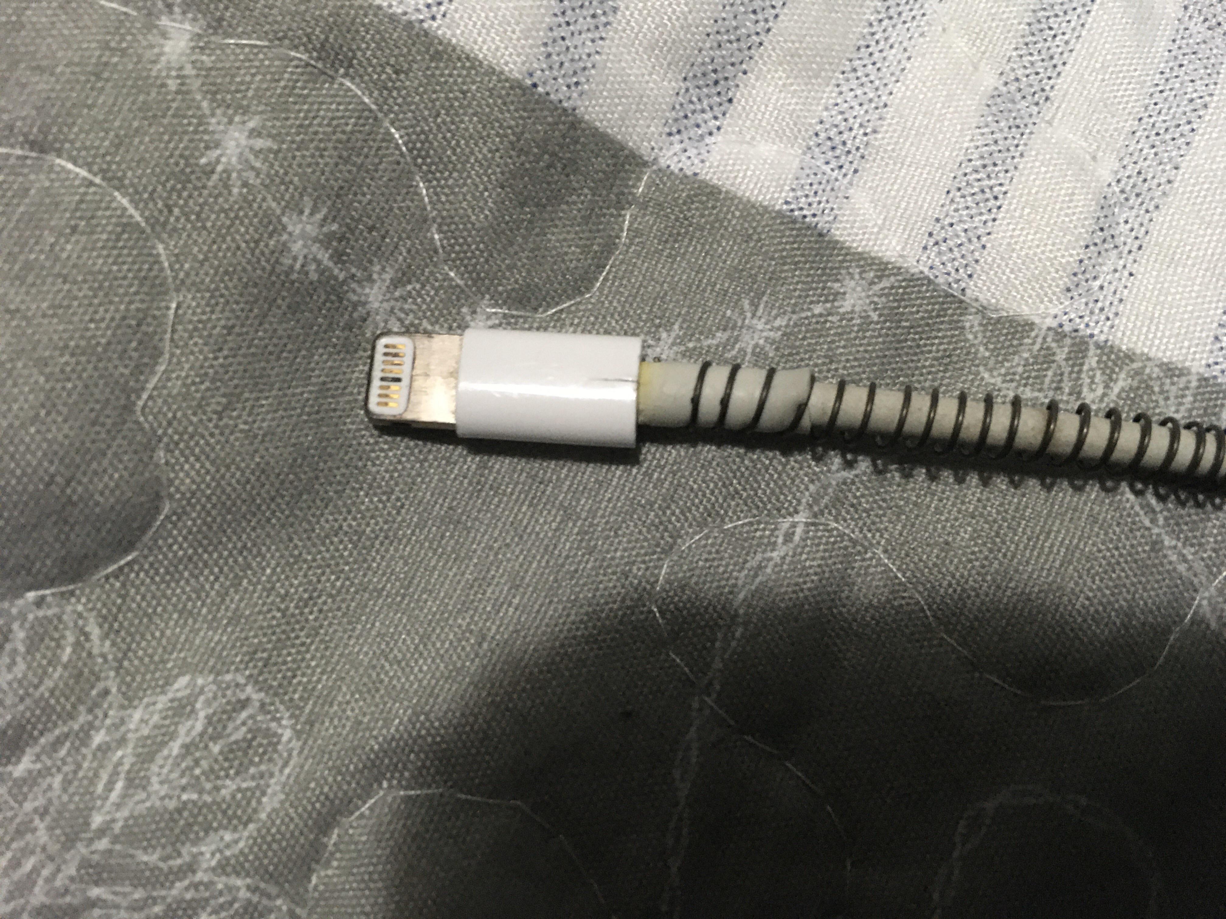 Check for any physical damage or fraying on the charger and cable.
Ensure that the USB-C connector is clean and free from debris.