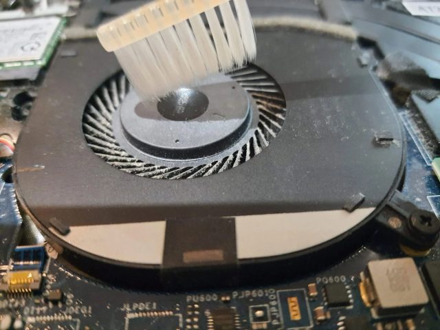 Clean Dust and Debris: Use compressed air or a soft brush to clean the vents and fans of your laptop to remove any dust or debris that may be blocking airflow.
Elevate the Laptop: Place your laptop on a flat, hard surface to ensure proper ventilation and avoid blocking the air vents.