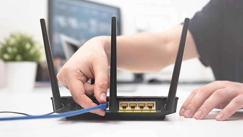 Turn off your modem and router by unplugging them from the power source.
Wait for at least 30 seconds.
